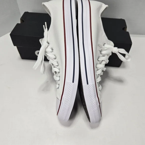 Converse Unisex Chuck Taylor All Star Low Top White Sneakers Men's 10 Women's 12 - Picture 5 of 14